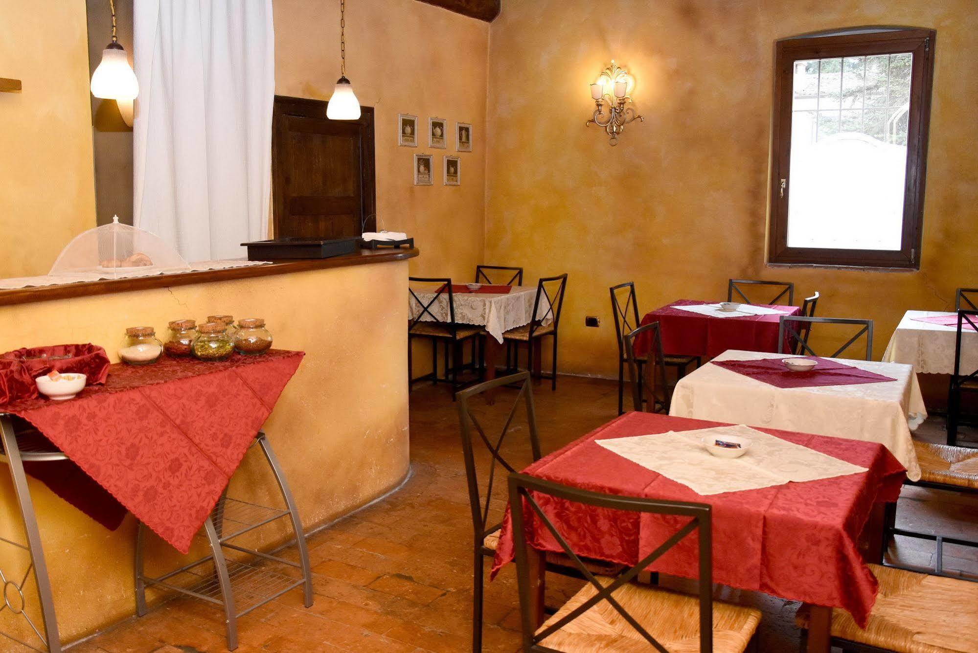 Albergo Dimora Storica Antica Hostelleria Crema Exterior foto